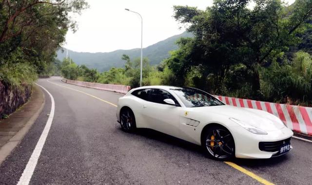 為什么說打死都不建議買SUV？SUV和轎車的差距，跑了長途你就懂了